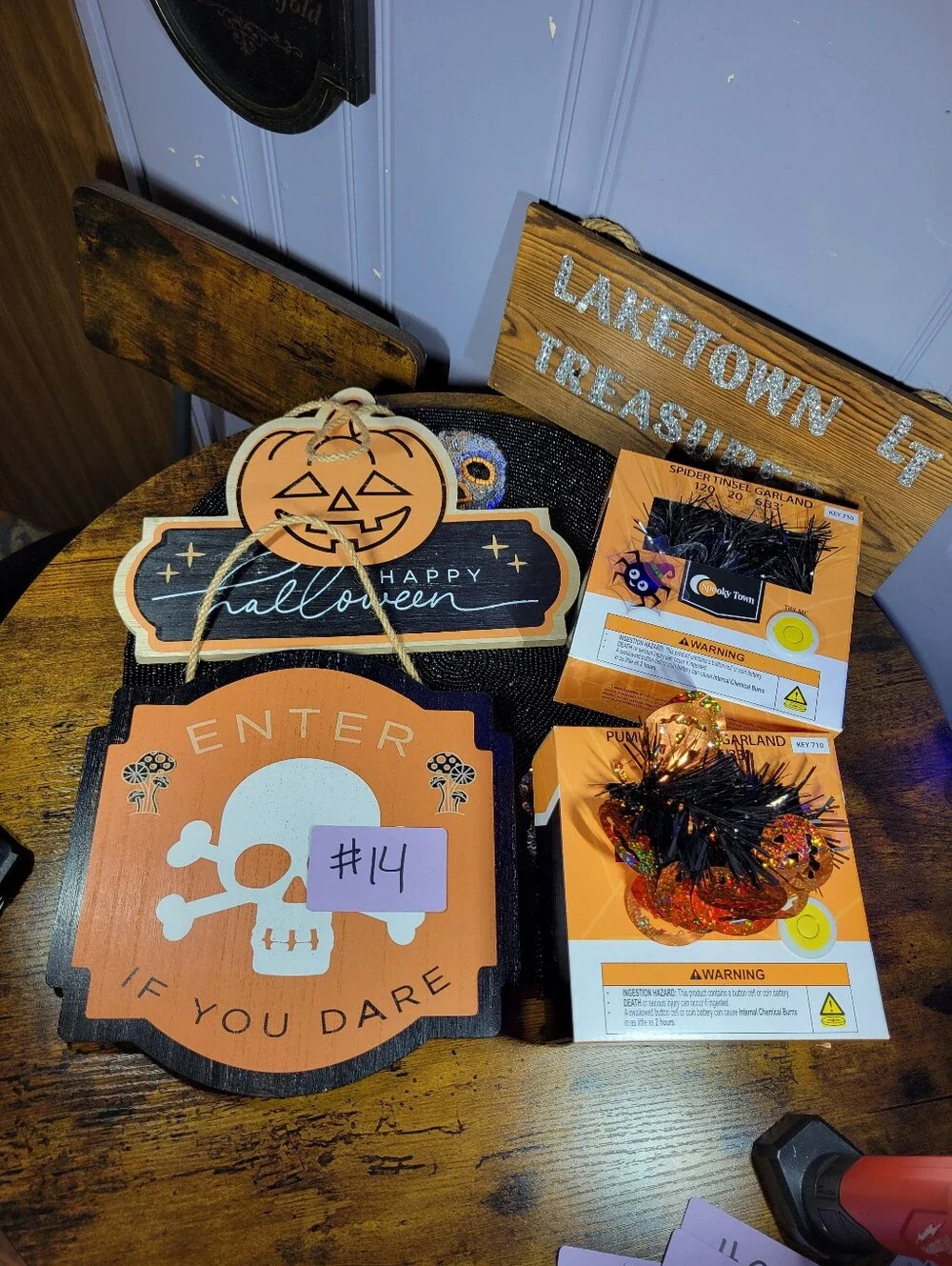 Halloween lot of 4 items 2 Wooden Signs 2 battery op tinsel decor